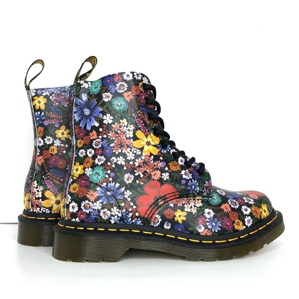 NIB Dr Martens Wanderlust Multi Colored Graphic Floral Lace Up Boots Women’s 6 - Picture 3 of 9